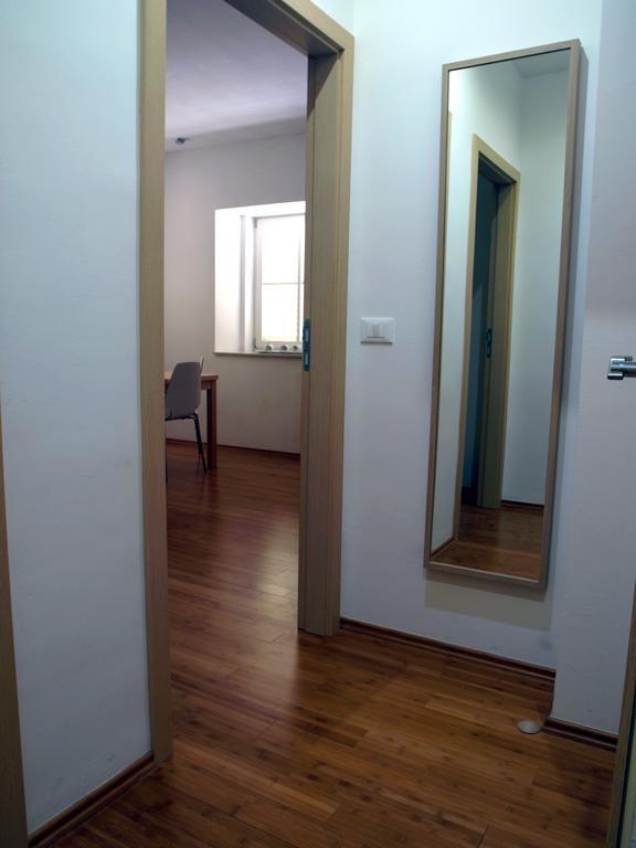 Park Apartments Ізола Екстер'єр фото